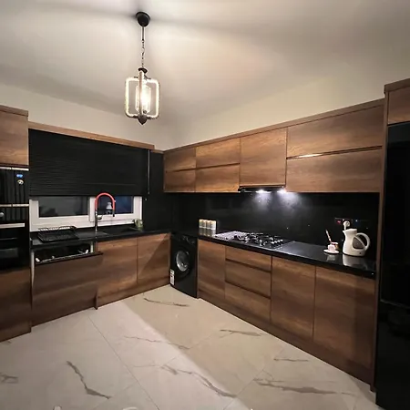 Apartman New Sea View Flat In Long