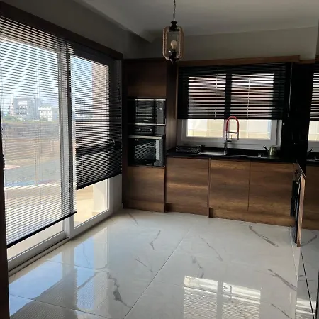 アパート New Sea View Flat In Long *